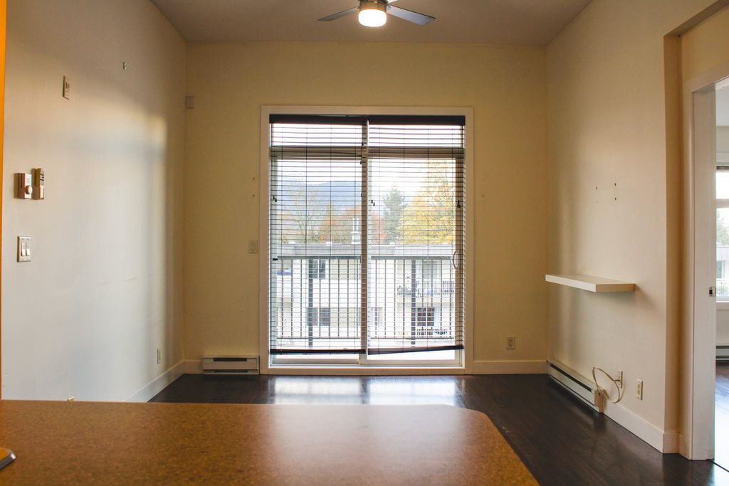 Photo of 46150 Bole Avenue #412, Chilliwack, BC V2P 0B7 (MLS # R3087997)