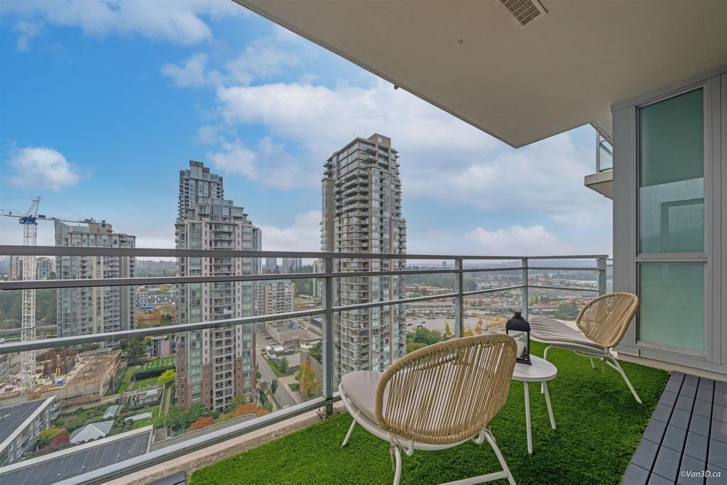 listing image 1104655356227179266