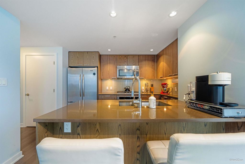 listing image 1103284397757831551