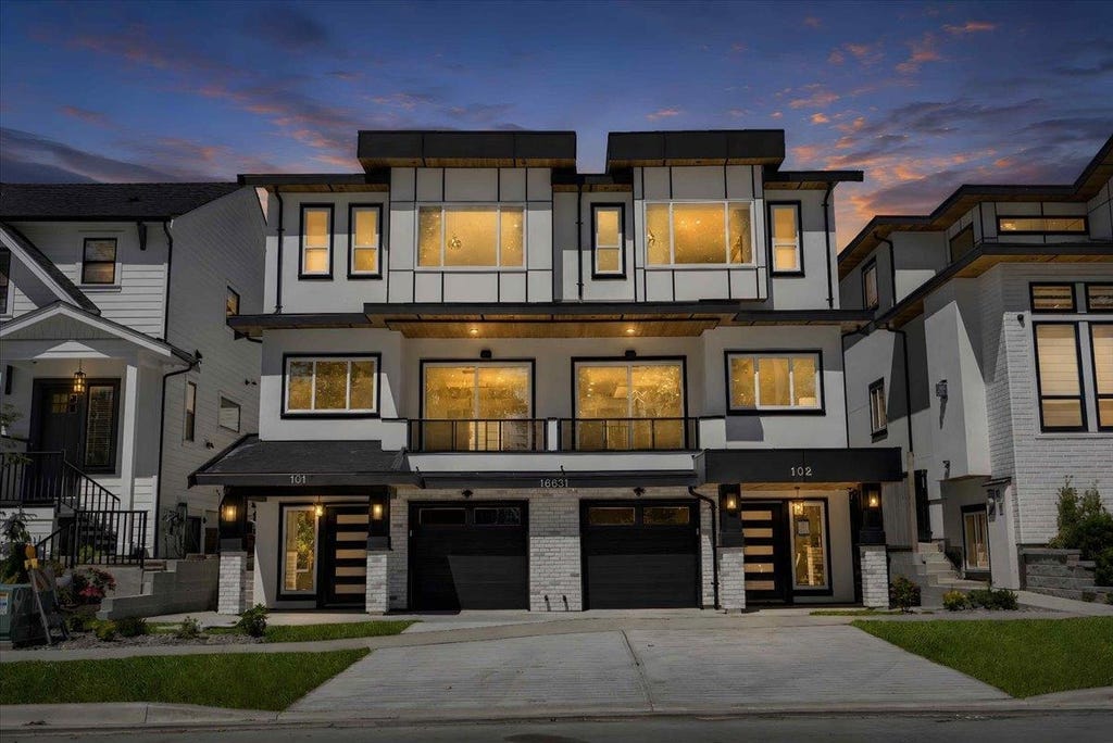 Photo of 16631 18 Avenue #102, Surrey, BC V3Z 9X5 (MLS # R3151993)