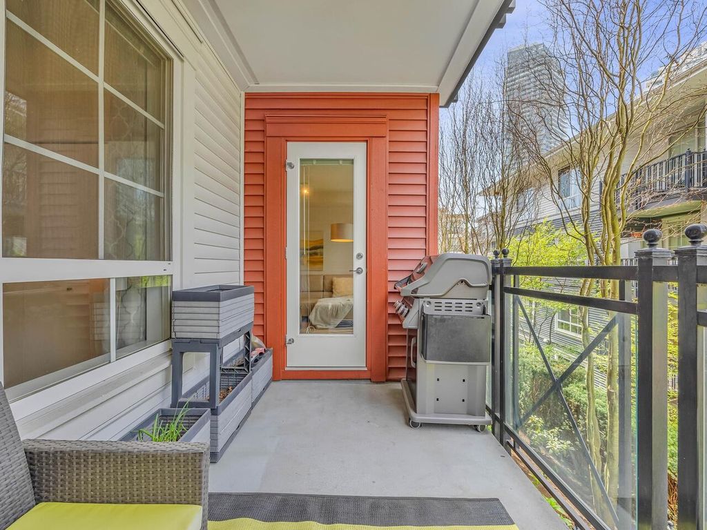 listing image 1106157628619034879