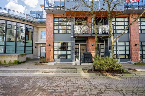 2751 Spring Street Port Moody BC V3H 0H3