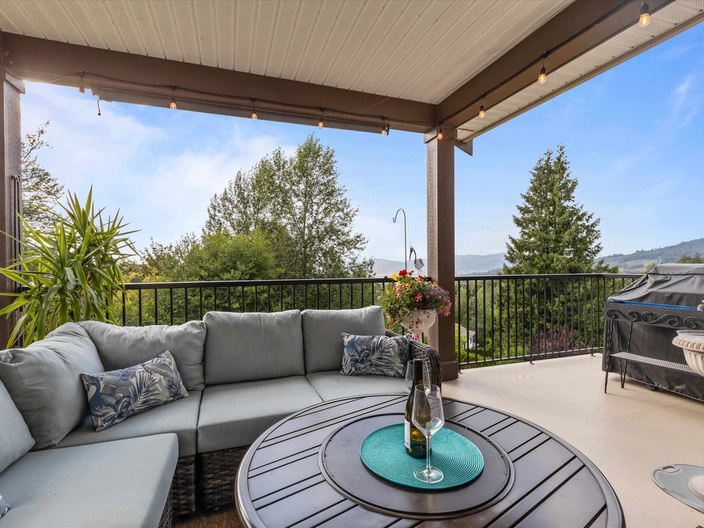 Photo of 3526 Bassano Terrace, Abbotsford, BC V3G 2Y2 (MLS # R3171816)