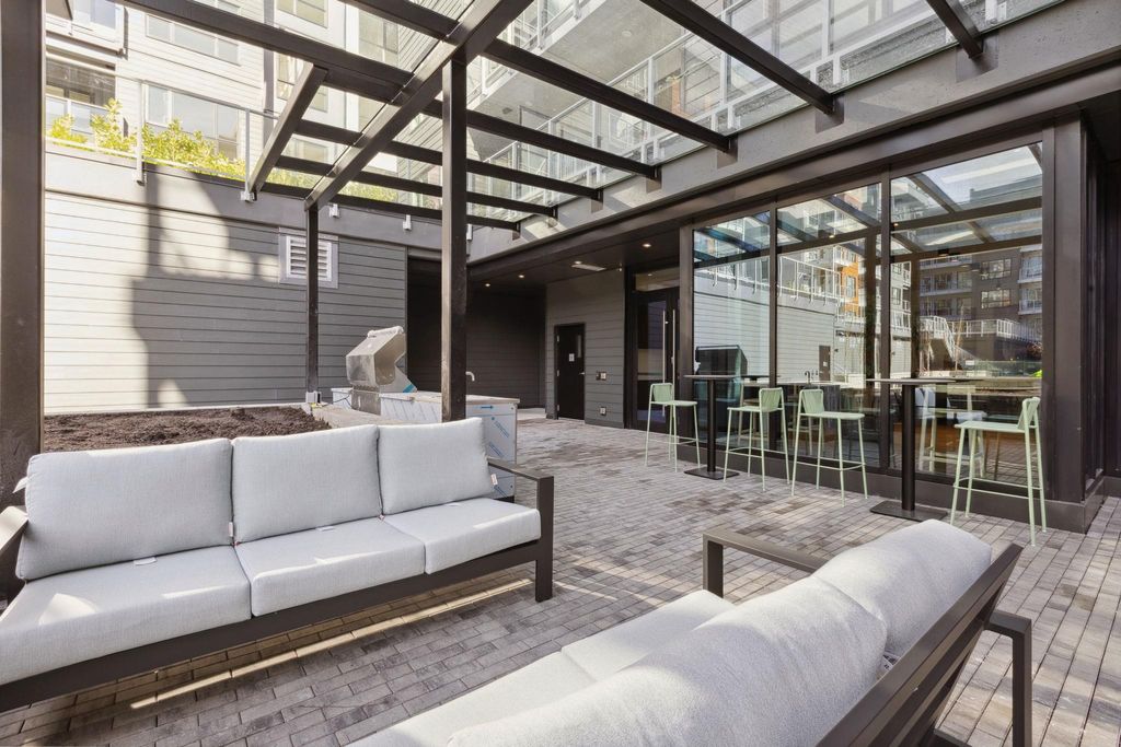 listing image 1104783336627767244