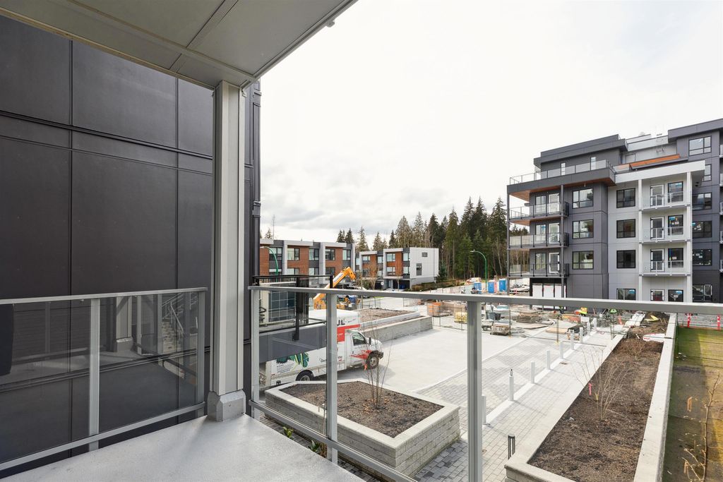 listing image 1106449911694479766