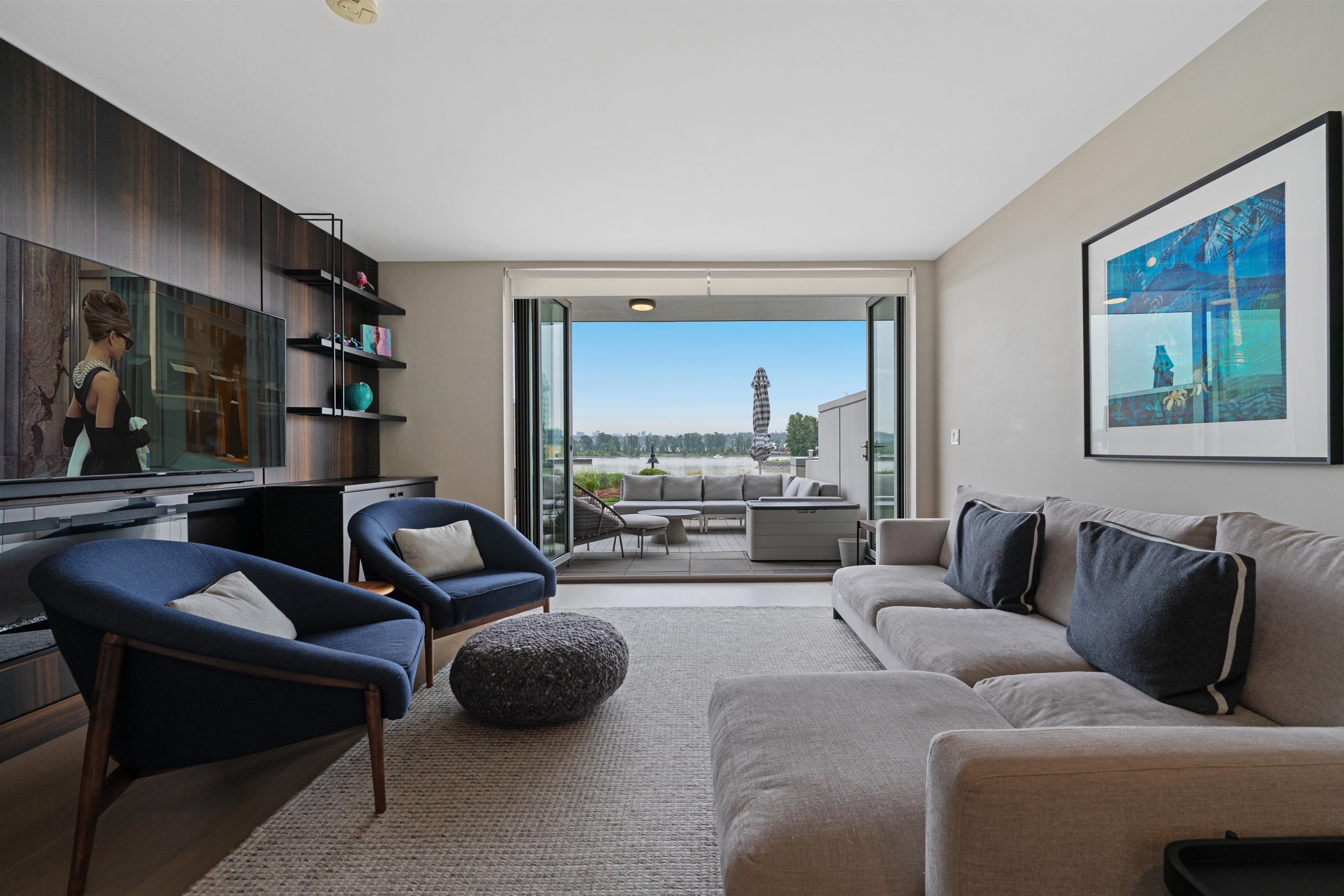 210 Salter Street TH210