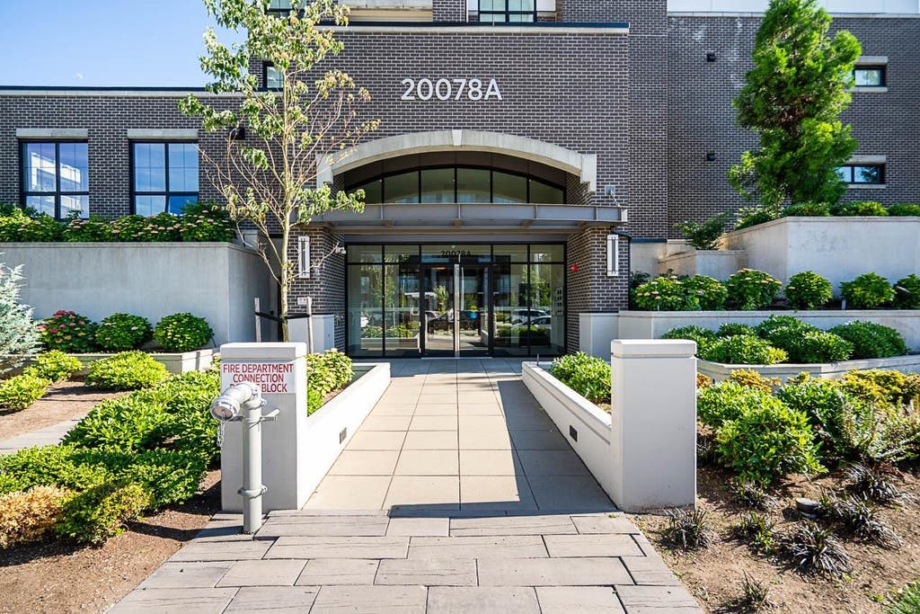 Photo of 20078 85 Avenue #A210, Langley, BC V2Y 3Z3 (MLS # R3139896)