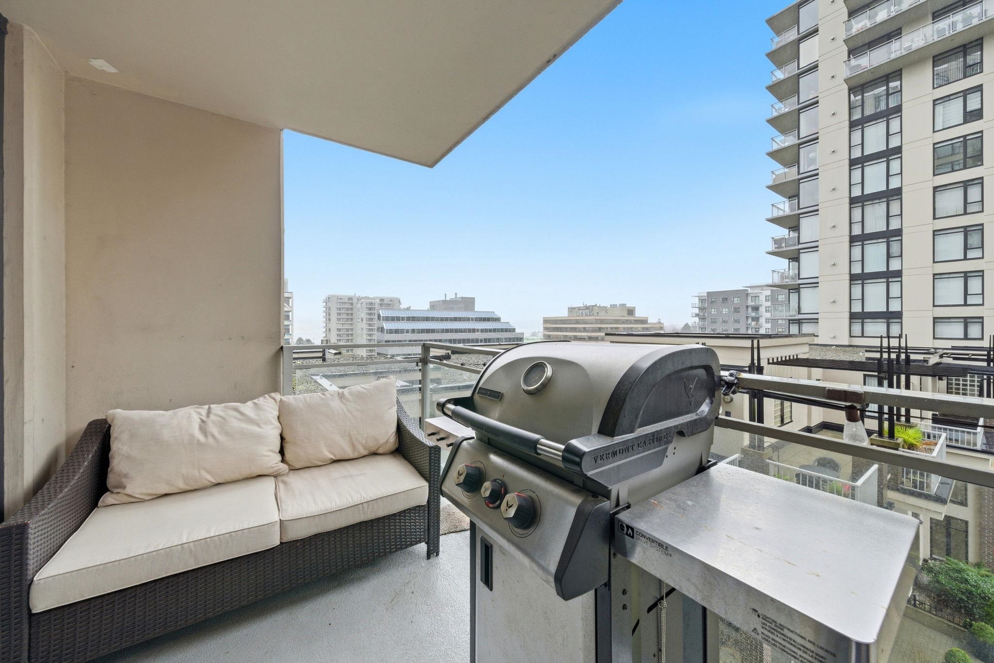 155 W 1st Street 405