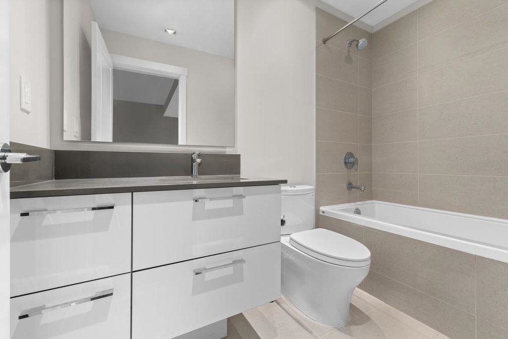 listing image 1101020450393755633