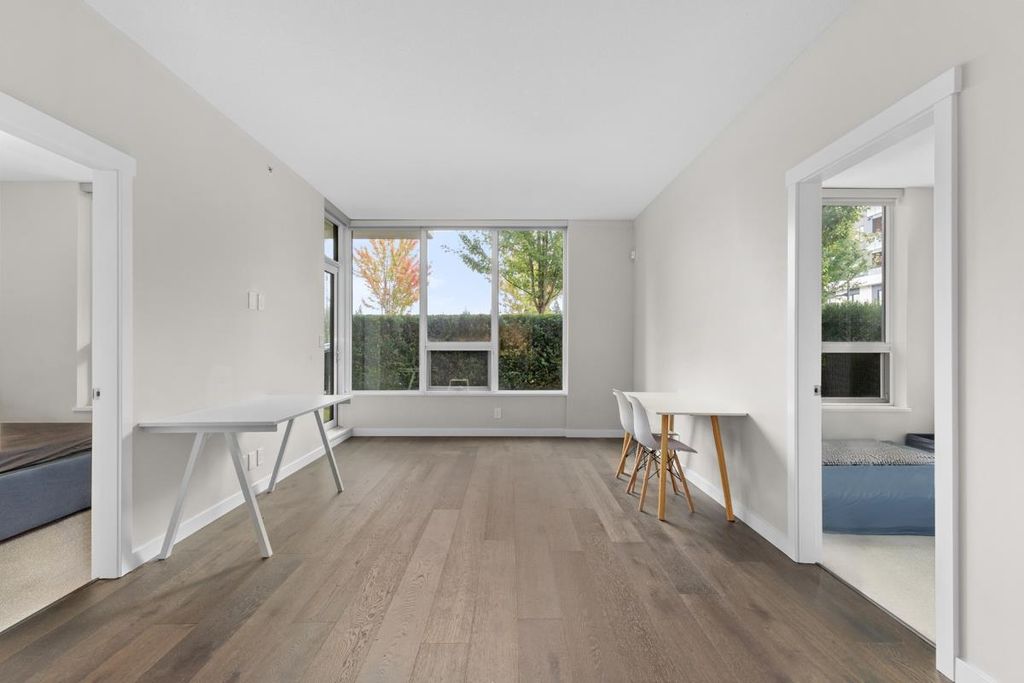 listing image 1105472450618389468