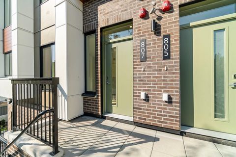 807 W 33rd Avenue Vancouver BC V5Z 2K5