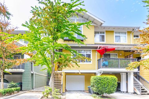 15233 34 Avenue 6 Surrey BC V3Z 2T7