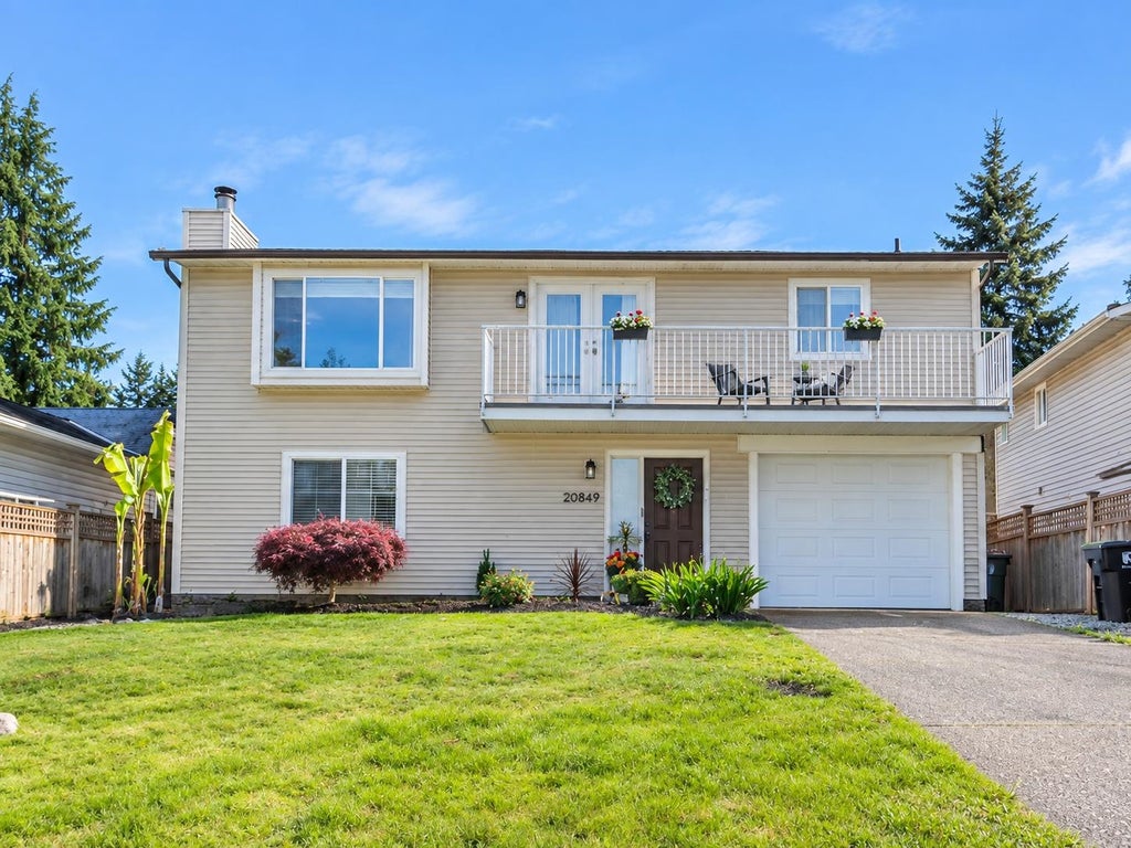 Photo of 26567 28a Avenue, Langley, BC V4W 3A7 (MLS # R3160308)