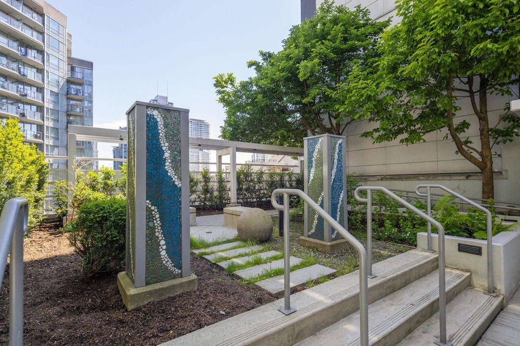 listing image 1102970954242077015