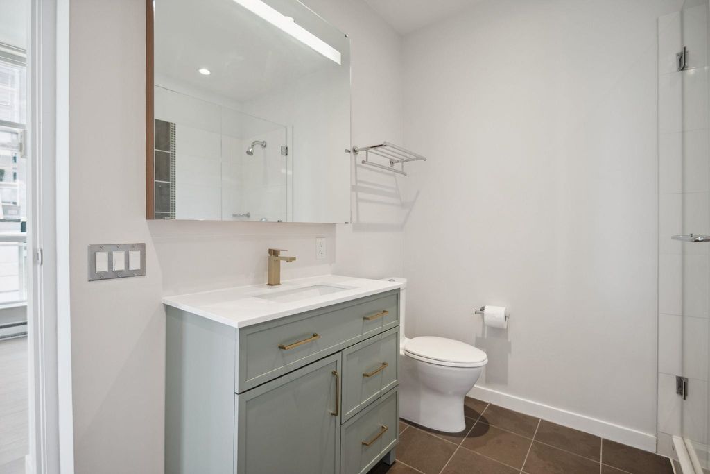 listing image 1109189425842473393