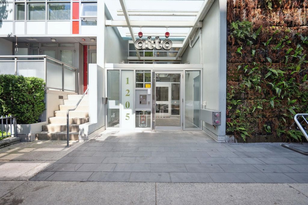 listing image 1100618888276906277