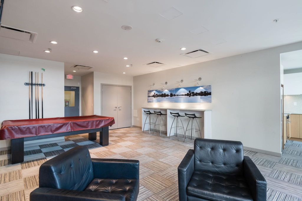 listing image 1104042771129044236