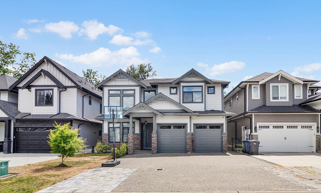 Photo of 29574 Corvina Court, Abbotsford, BC V4X 0A6 (MLS # R3177117)
