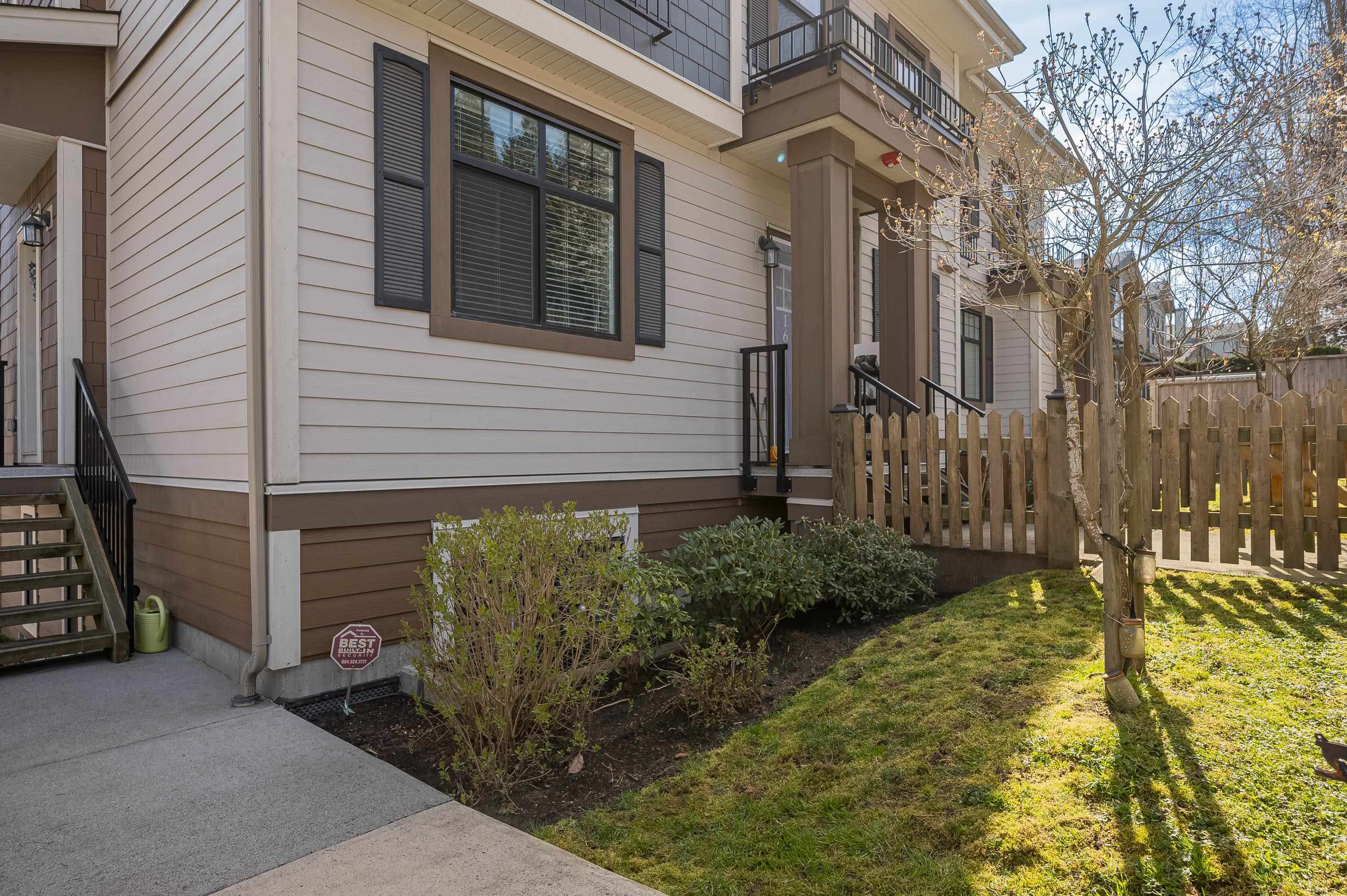 1818 Harbour Street 15