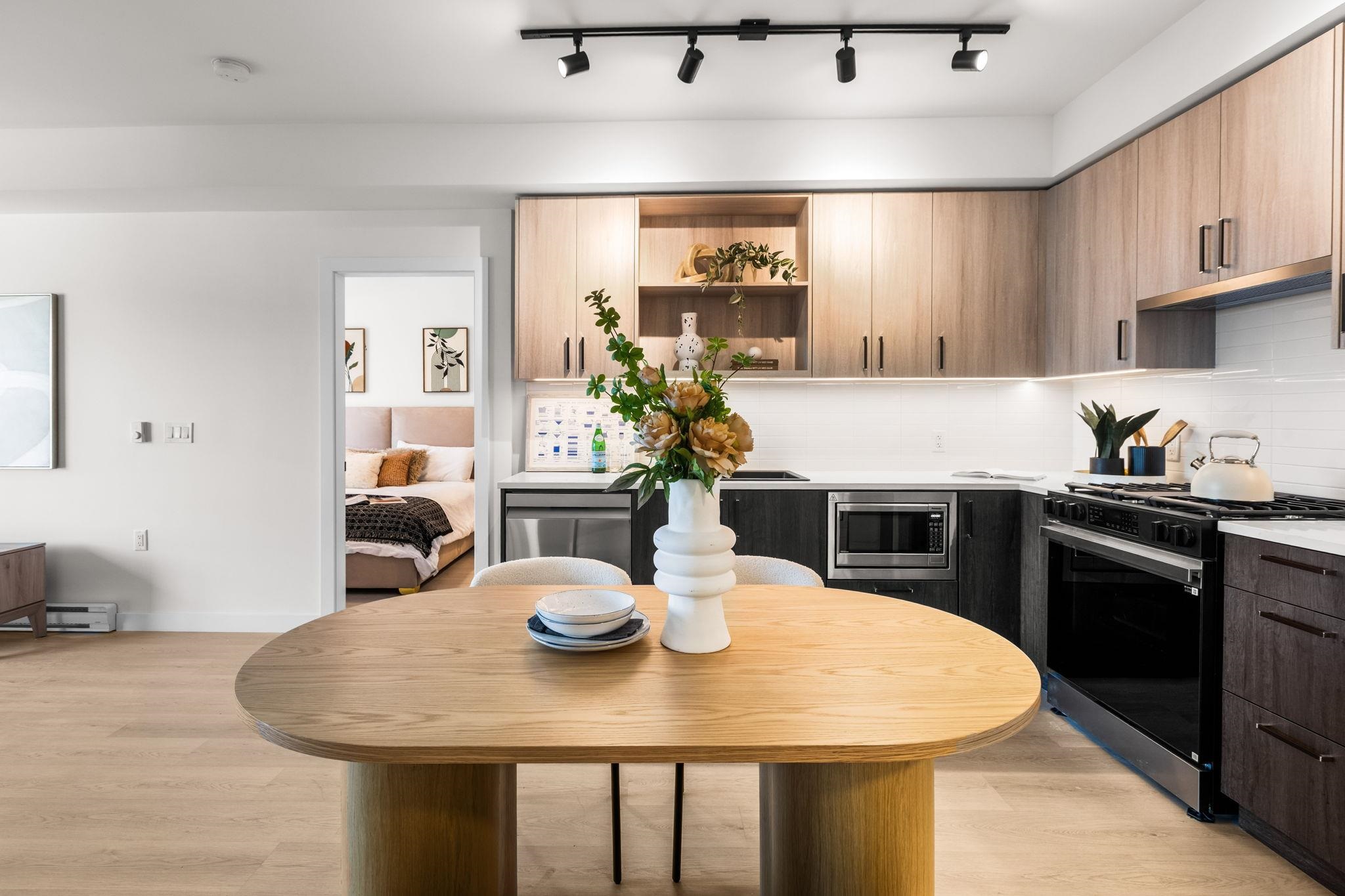 2002 St. George Street 407