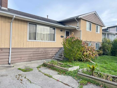 217 Pembina Street New Westminster BC V3M 5J3