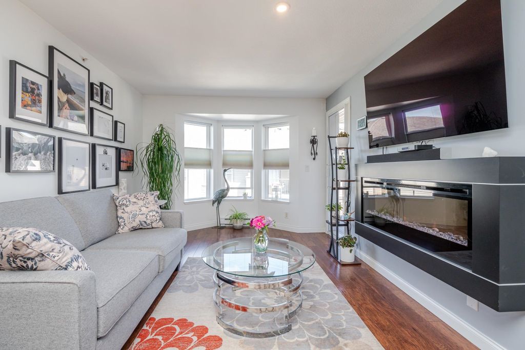 Photo of 5474 198th Street #409, Langley, BC V3A 1G2 (MLS # R3080234)