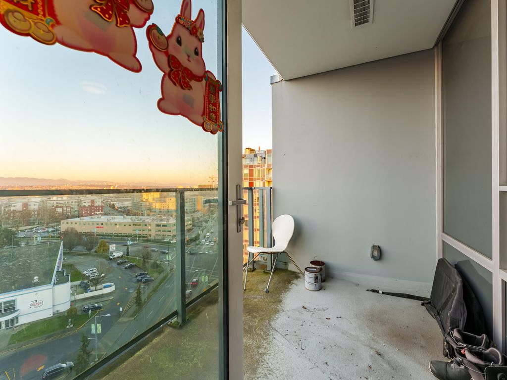 listing image 1109242901243442460
