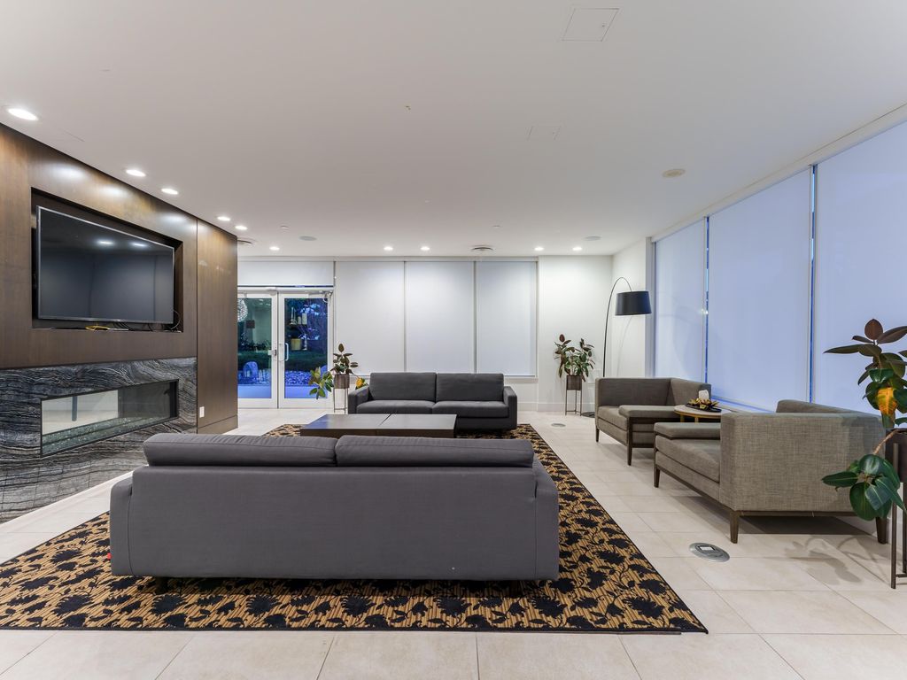 listing image 1104710589755633807