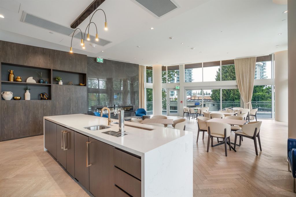 listing image 1100220759511553937
