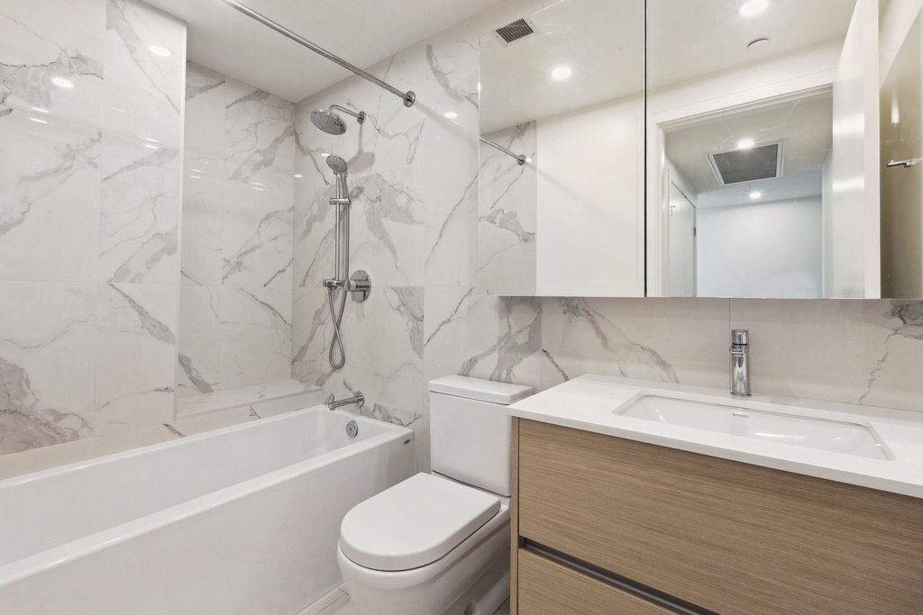 listing image 1100498622052044726
