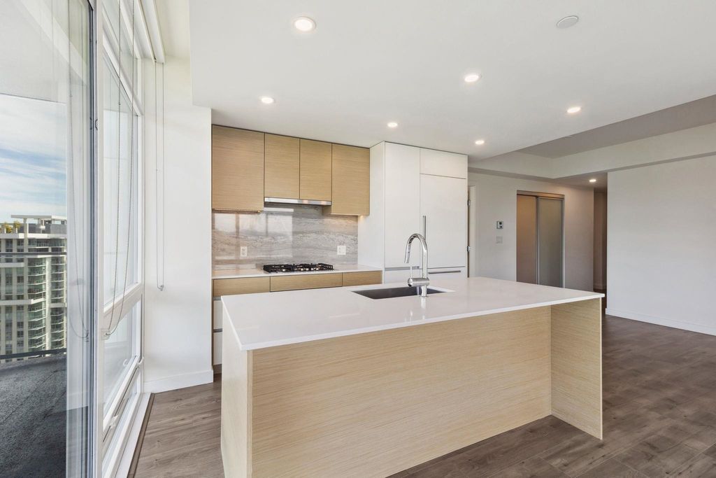 listing image 1101801323413938163