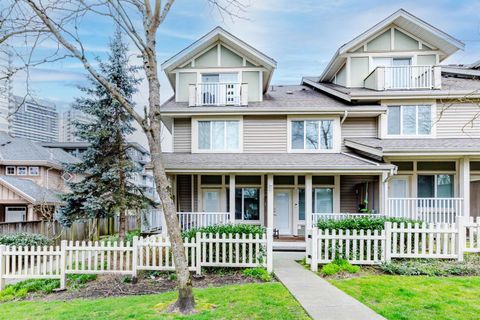 621 Langside Avenue 7 Coquitlam BC V3J 0A8