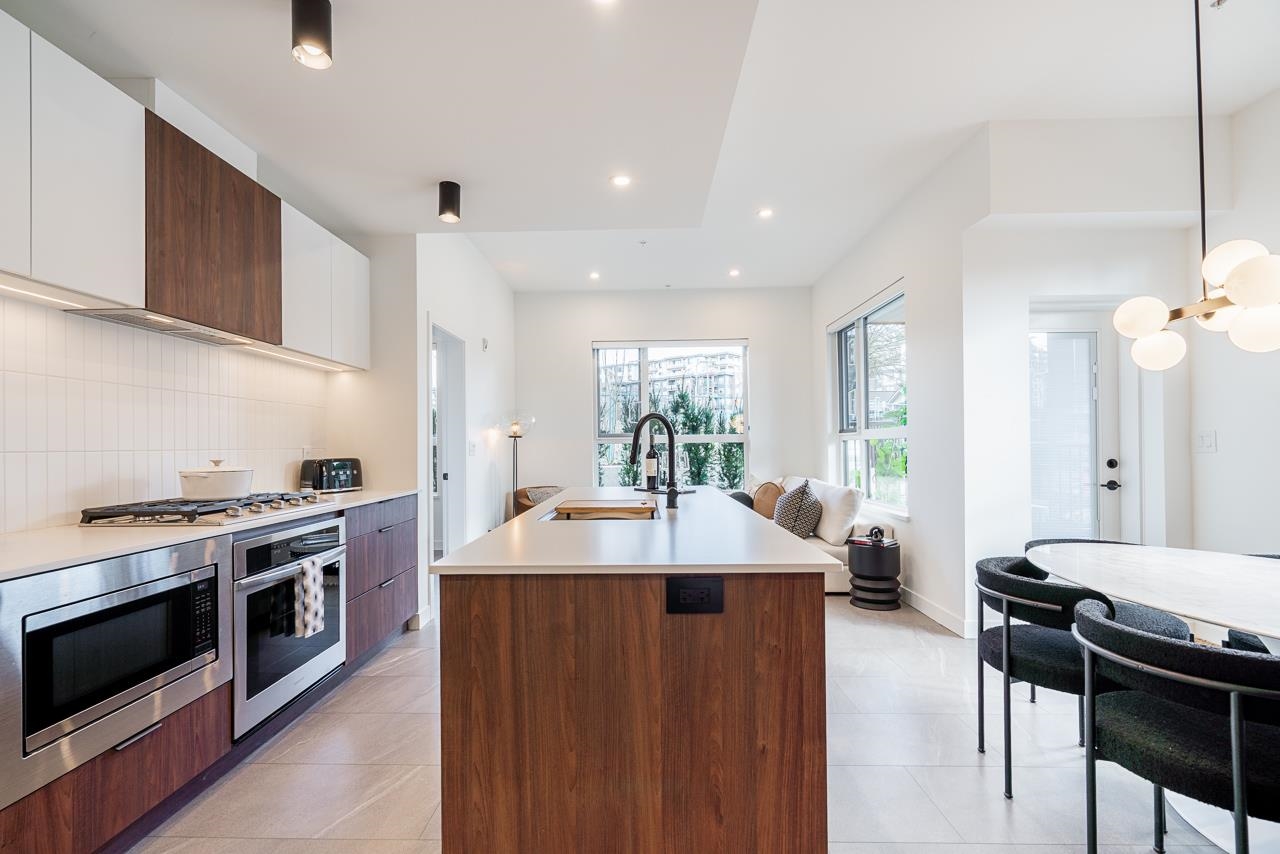 623 Kemsley Avenue 602