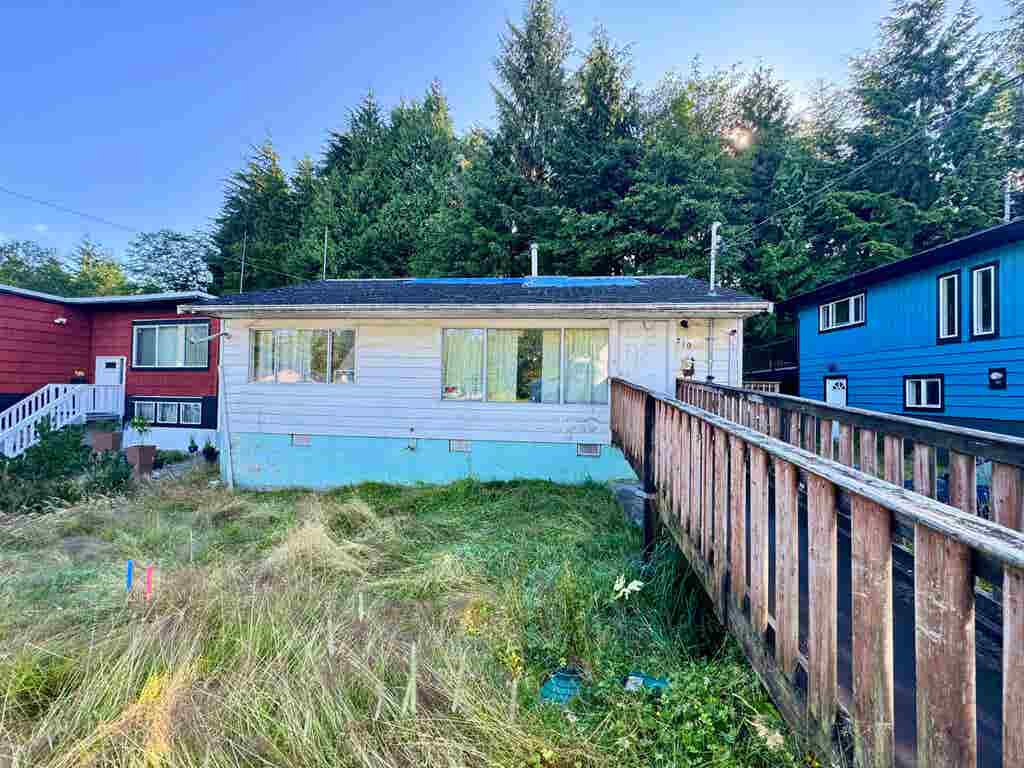 210 E 11TH AVENUE