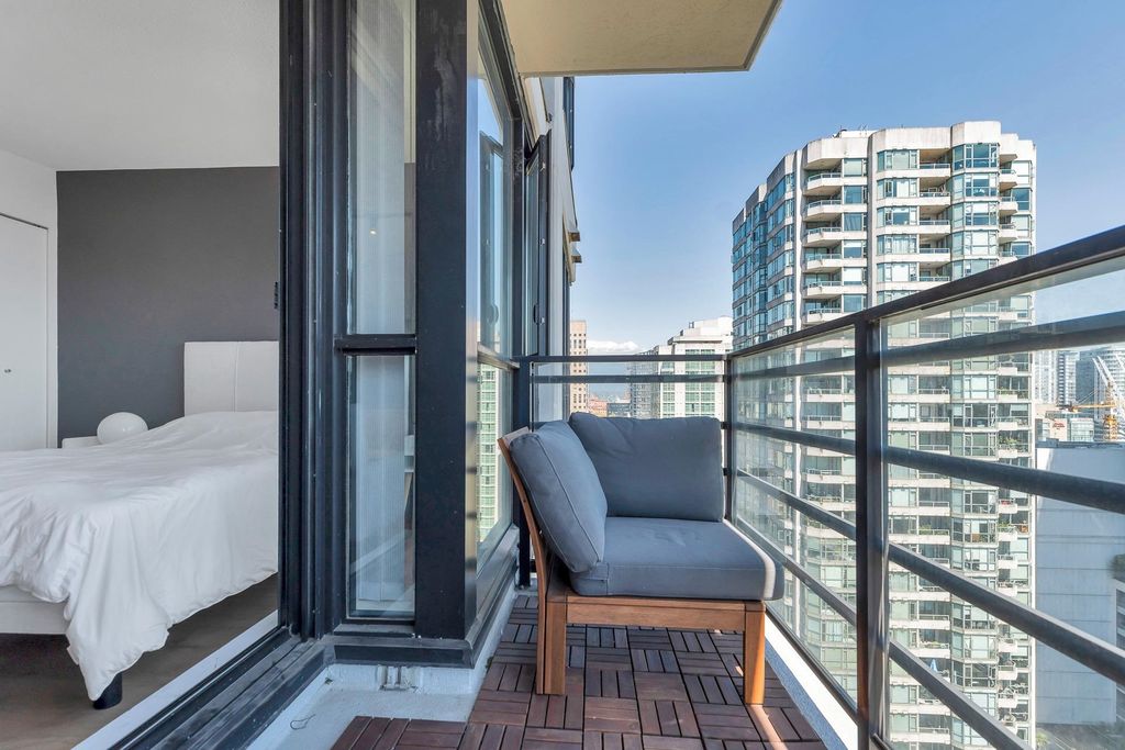 listing image 1108985936300630256