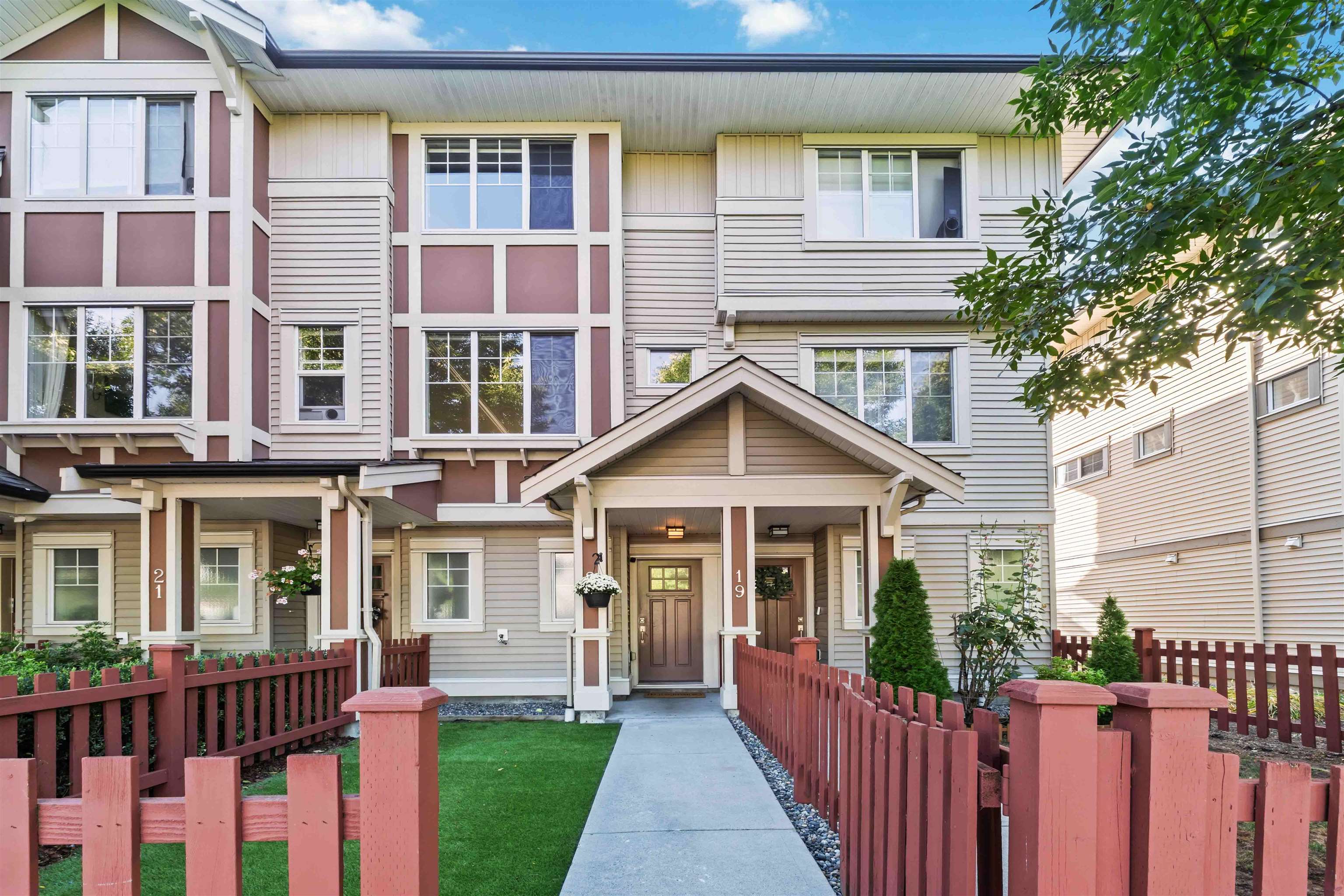 10151 240th Street 20