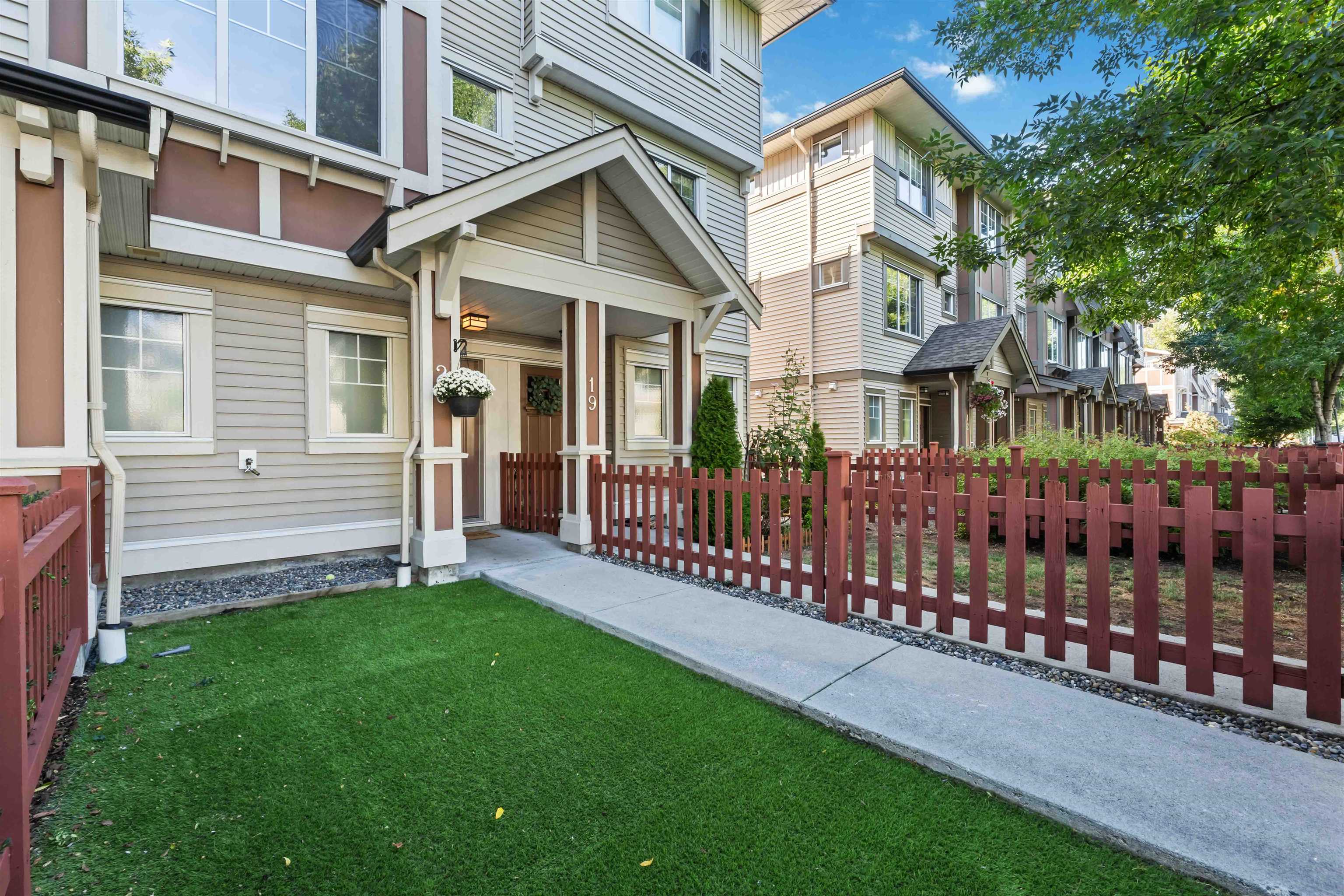 10151 240th Street 20