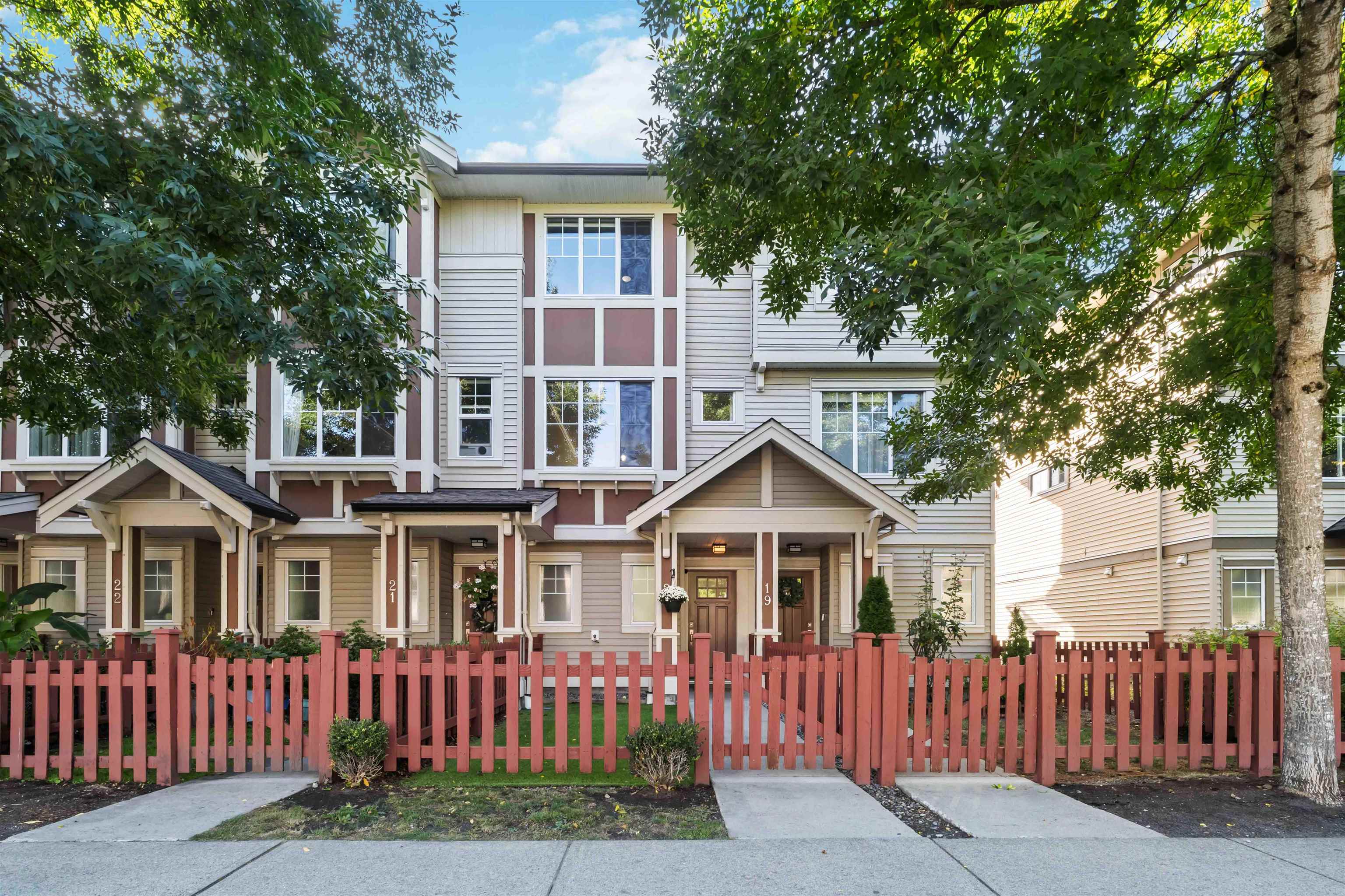 10151 240th Street 20