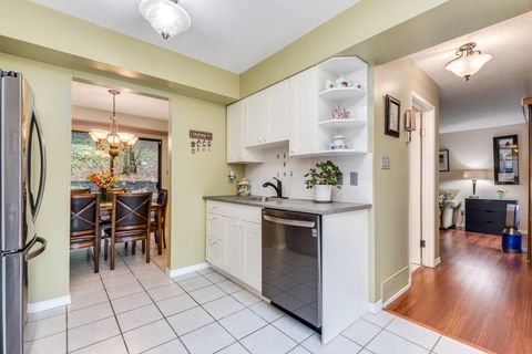 507 Cambridge Way Port Moody BC V3H 3V1