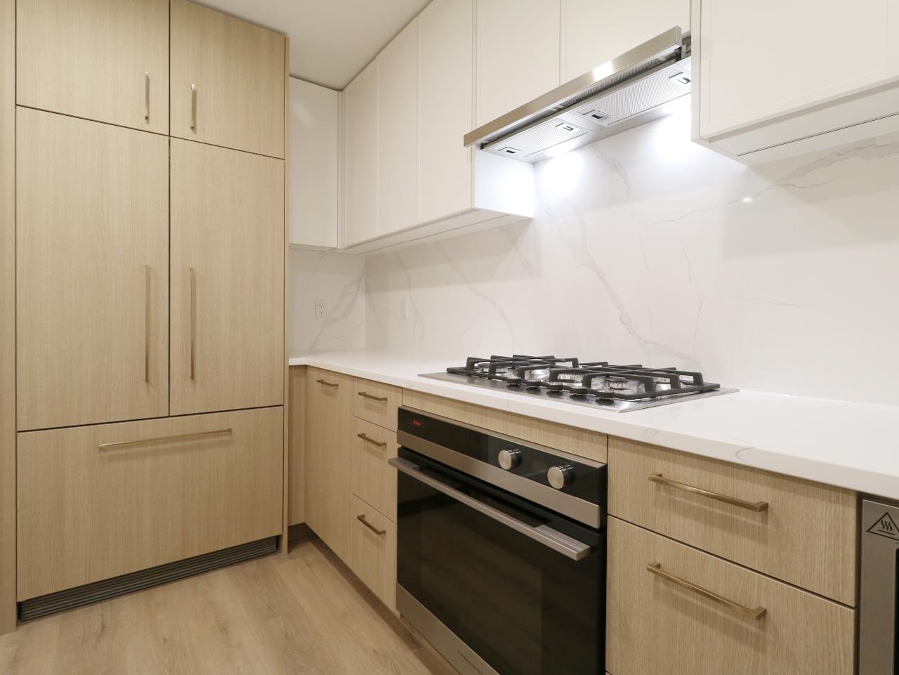 390 Guilby Street 112