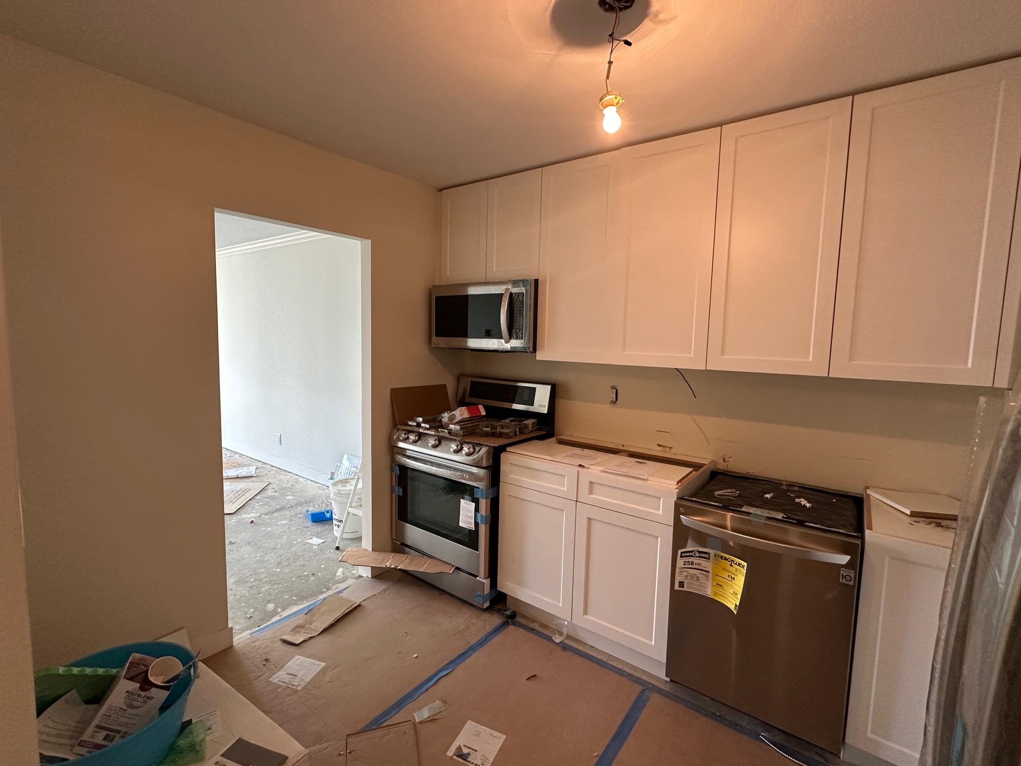 710 Seventh Avenue 401