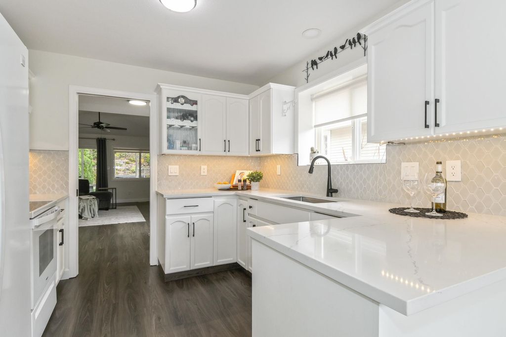 listing image 1108049760630523952