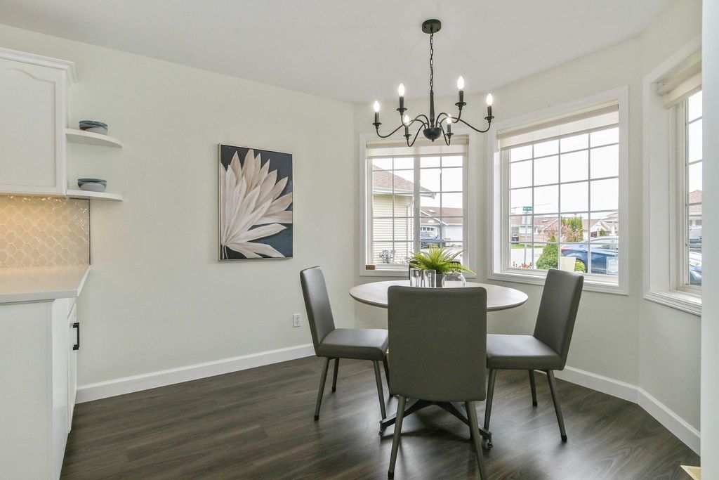 listing image 1105620419388341727