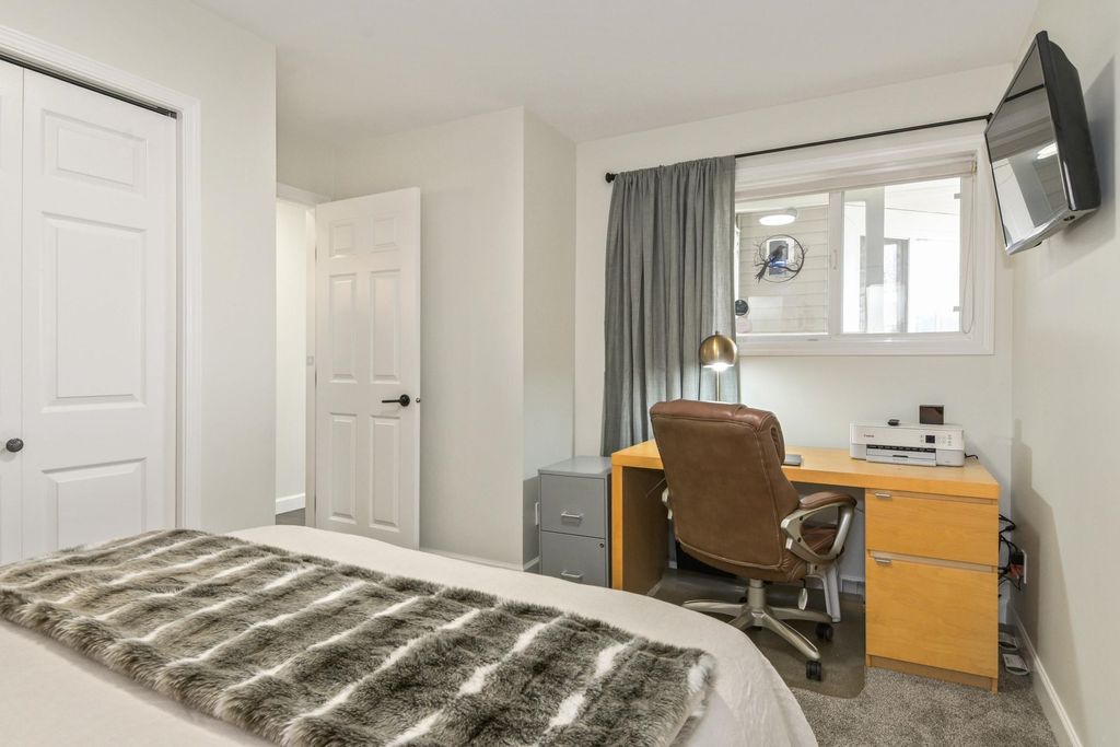 listing image 1103840536368946507