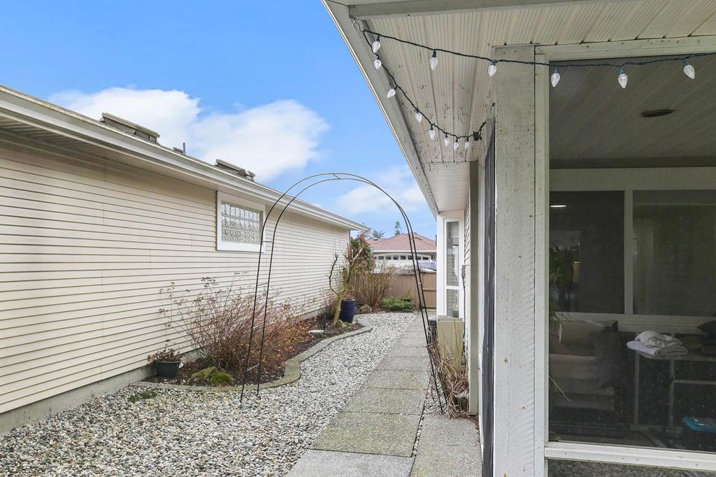 listing image 1105649374229966008