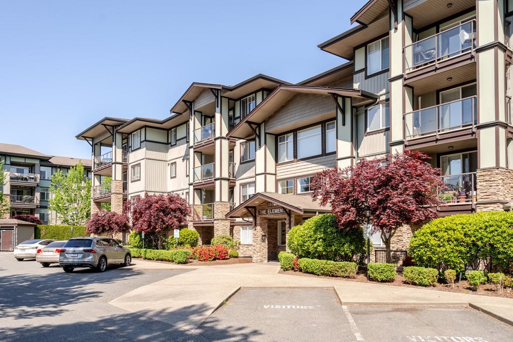 Photo of 2038 Sandalwood Crescent #305, Abbotsford, BC V2S 3H6 (MLS # R3128576)