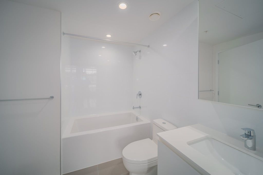 listing image 1107576332546558415