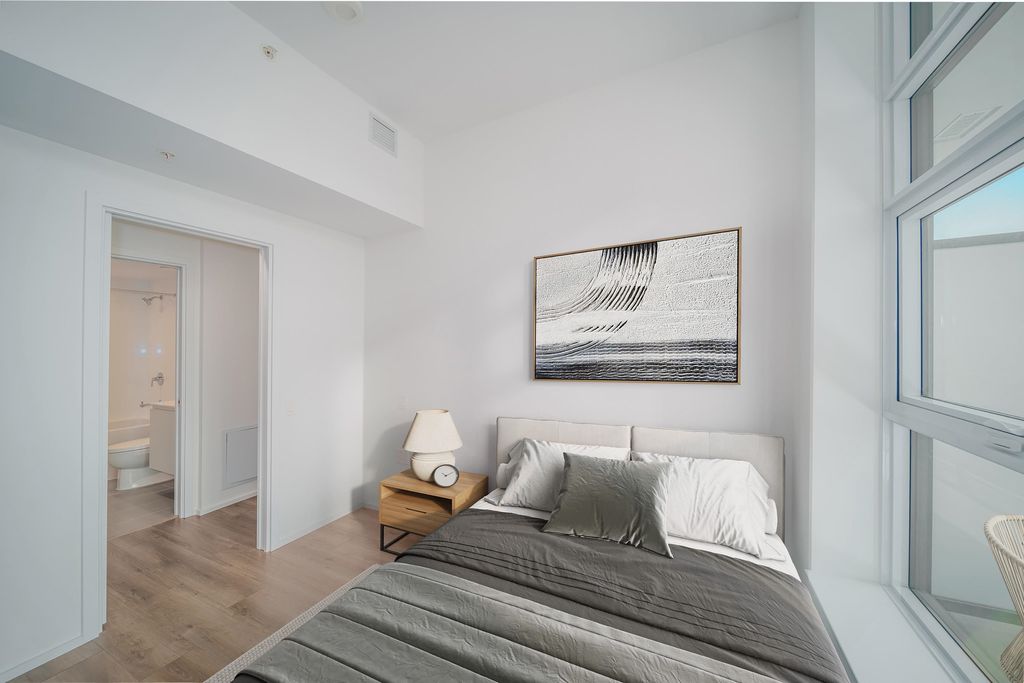 listing image 1102730259708075462