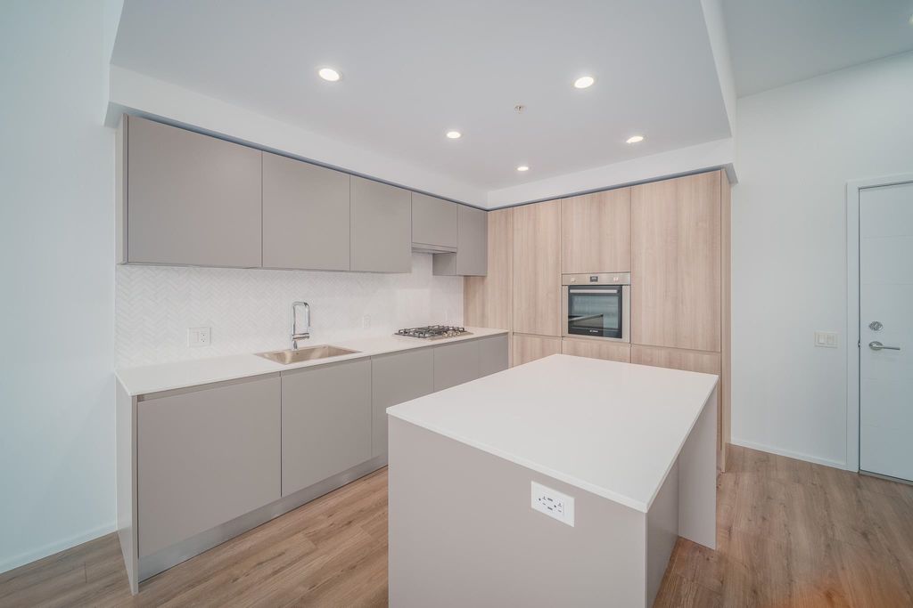listing image 1108873035718950423