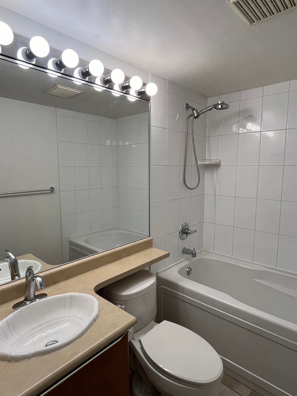 listing image 1103016818098473628